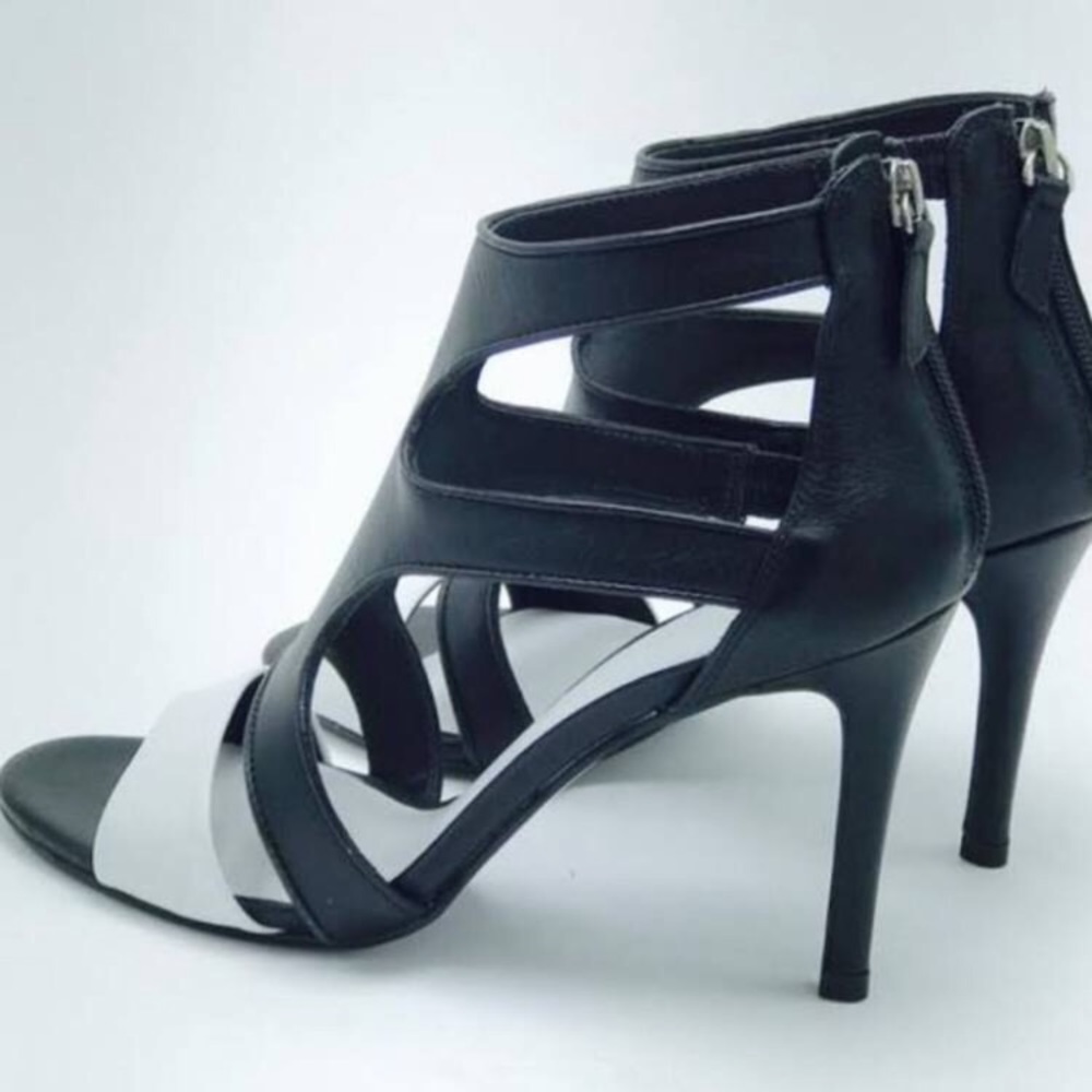 New Sandro Black/White Leather Heels/Pumps/Sandals Size 39